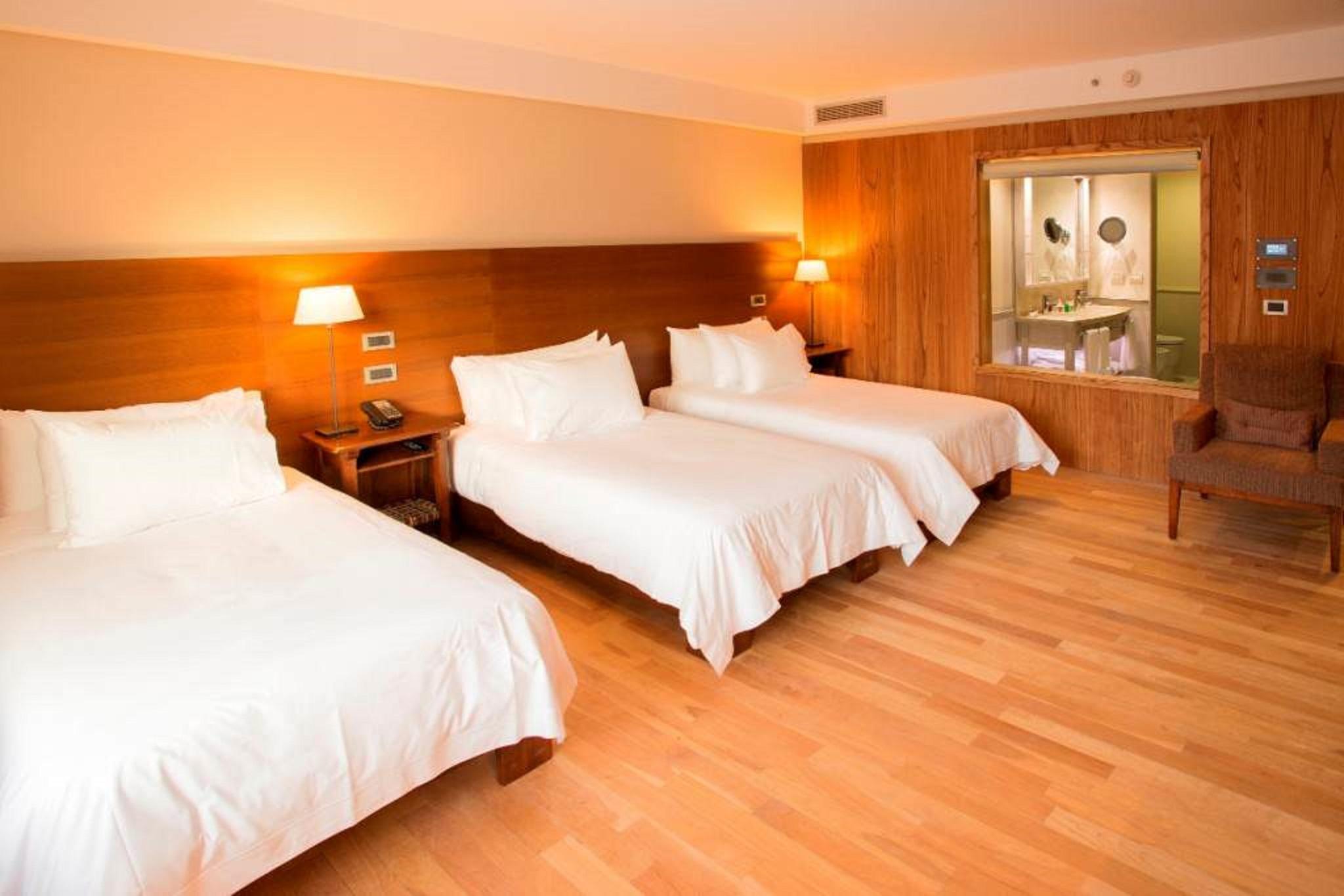 Arakur Ushuaia Resort & Spa Екстер'єр фото A room at the hotel
