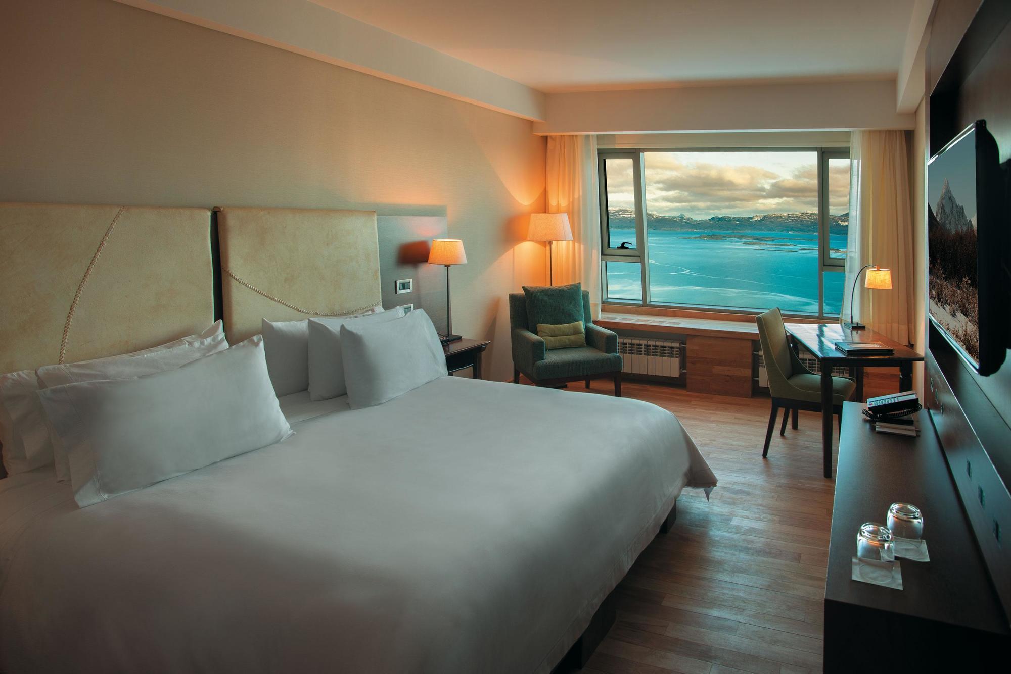 Arakur Ushuaia Resort & Spa Екстер'єр фото A room at the hotel